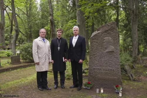 2014-Malestustseremoonia-Raadi-kalmistul-051