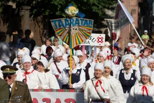 Tartu-laulupidu-2014-rongkaik-047