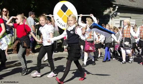 Tartu-laulupidu-2014-rongkaik-055
