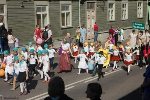 Tartu-laulupidu-2014-rongkaik-092