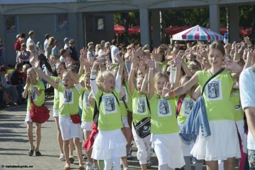 Tartu-laulupidu-2014-rongkaik-215