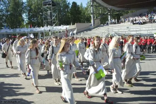Tartu-laulupidu-2014-rongkaik-245