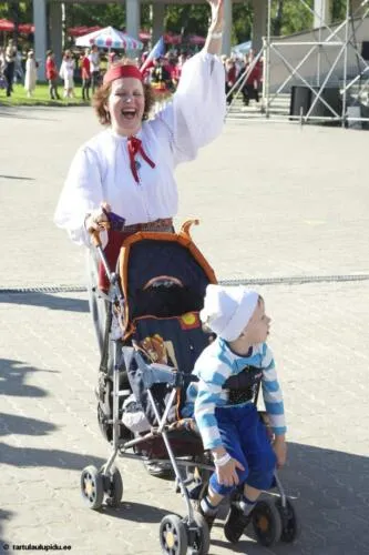 Tartu-laulupidu-2014-rongkaik-262
