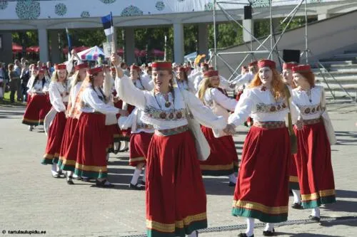 Tartu-laulupidu-2014-rongkaik-283