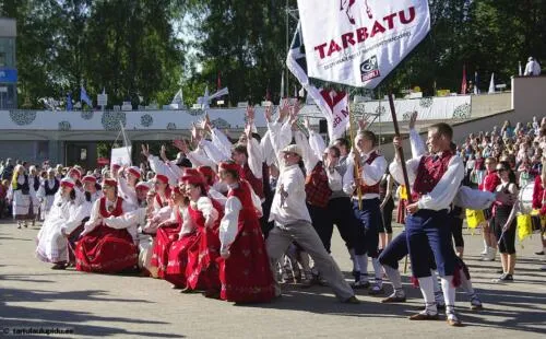 Tartu-laulupidu-2014-rongkaik-316