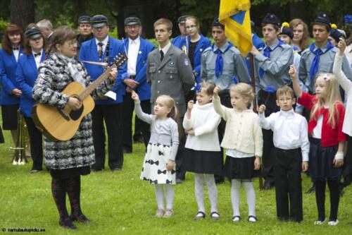 2014-Malestustseremoonia-Raadi-kalmistul-035