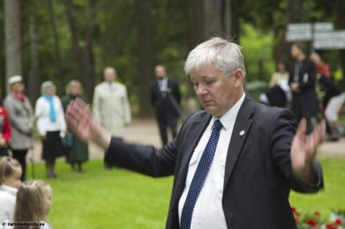 2014-Malestustseremoonia-Raadi-kalmistul-040