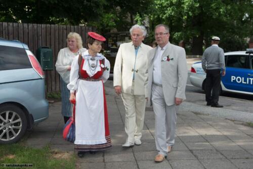 Tartu-laulupidu-2014-tule-suutamine-002