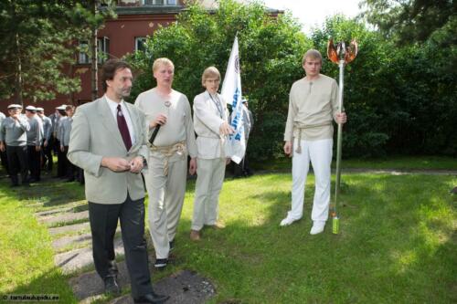 Tartu-laulupidu-2014-tule-suutamine-004