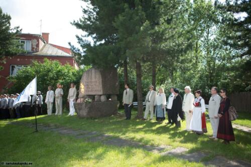 Tartu-laulupidu-2014-tule-suutamine-019