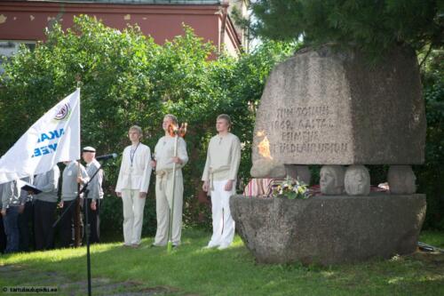 Tartu-laulupidu-2014-tule-suutamine-020