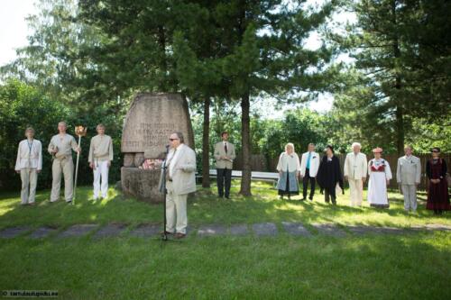 Tartu-laulupidu-2014-tule-suutamine-023